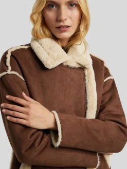 Mantel aus Kunstfell