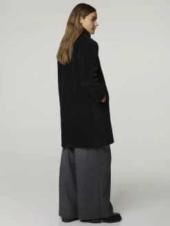 Mantel im Teddy-Look