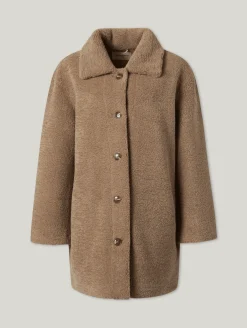 Mantel im Teddy-Look