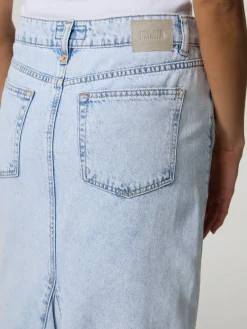 Maxijupe aus Denim