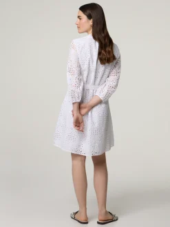 Minikleid mit Lochstickereien