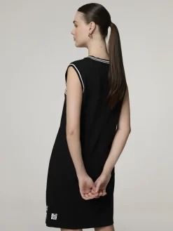 Minikleid mit Strickdetails