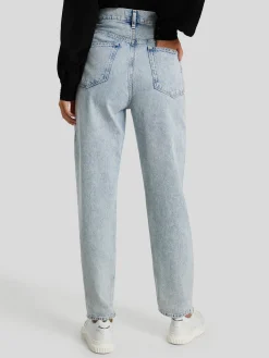Momjeans