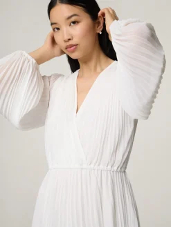 Plisseekleid mit Spitze