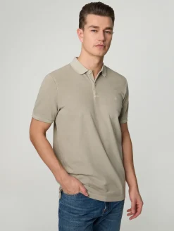 Poloshirt im Shaped Fit