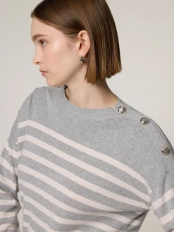 Pullover mit Streifen