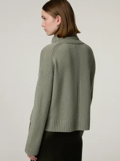 Ripppullover mit Rollkragen