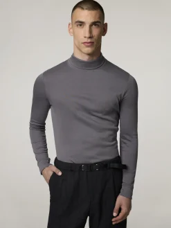 Rollkragenshirt im Slim Fit