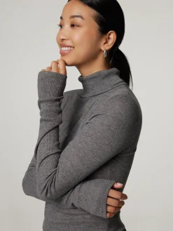 Rollkragenshirt mit Wolle