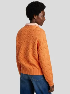 Rundhalspullover mit Webstruktur