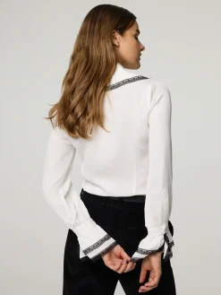 Seidenbluse mit Spitzendetails