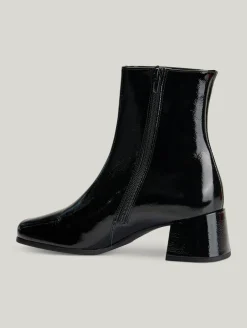 Stiefelette aus Lackleder