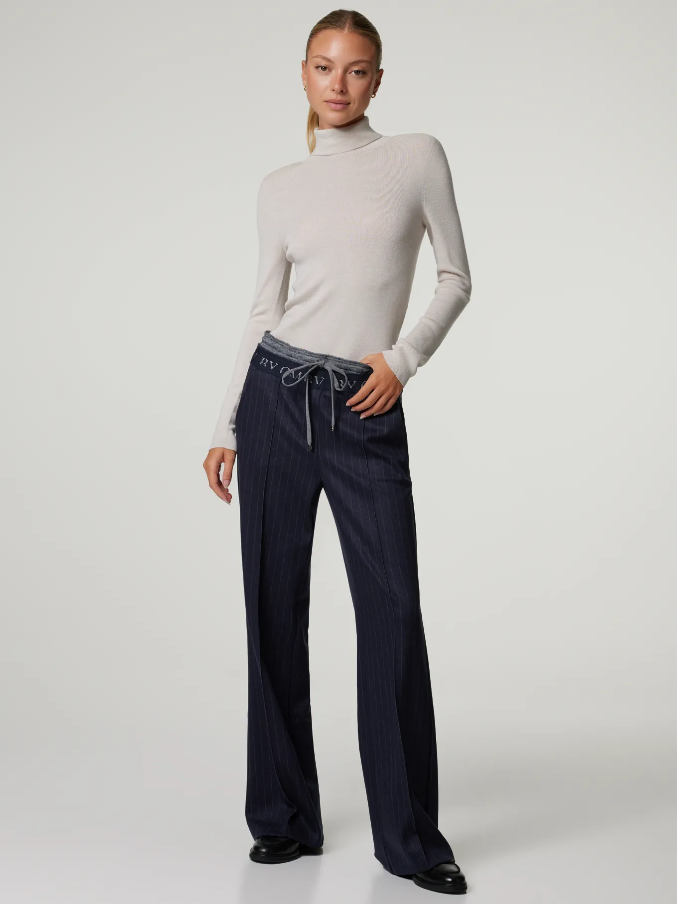 Stoffhose im Jogging-Look AVA