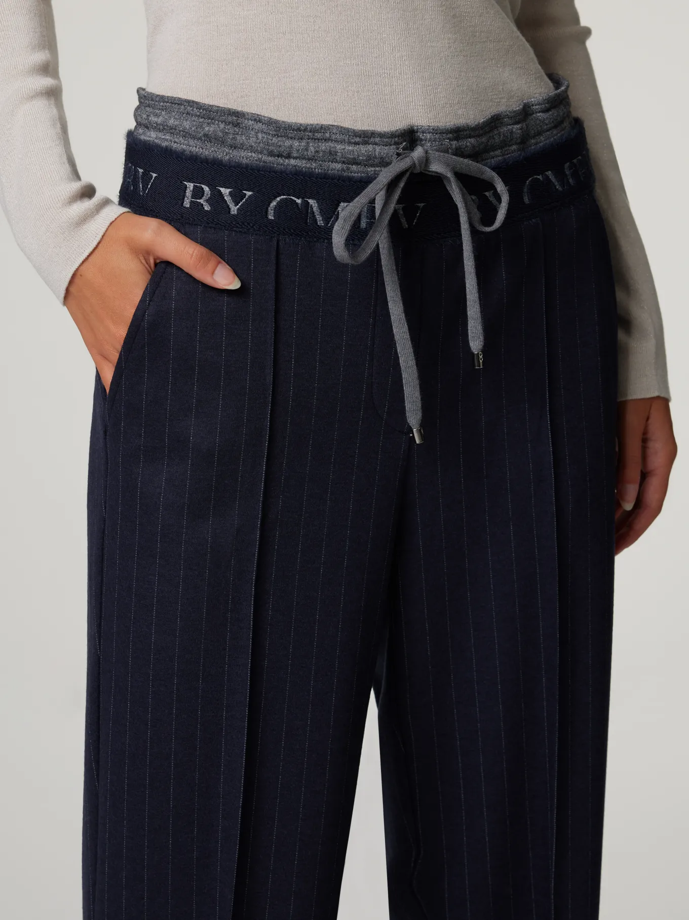 Stoffhose im Jogging-Look AVA