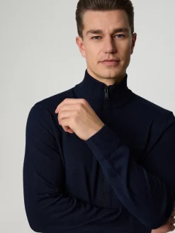 Strickjacke im Regular Fit AVAC