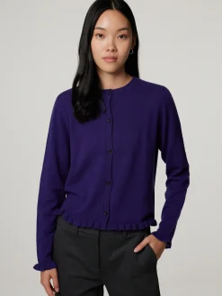 Strickjacke mit Rüschen