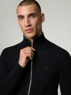 Strickjacke mit Stehkragen