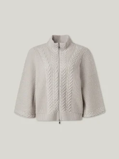 Strickjacke mit Zopfmuster