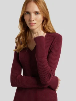 Strickkleid mit Rippen