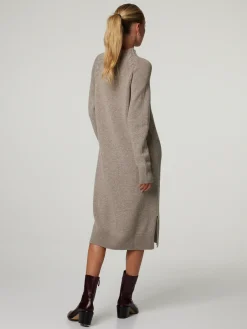 Strickkleid mit Stehkragen