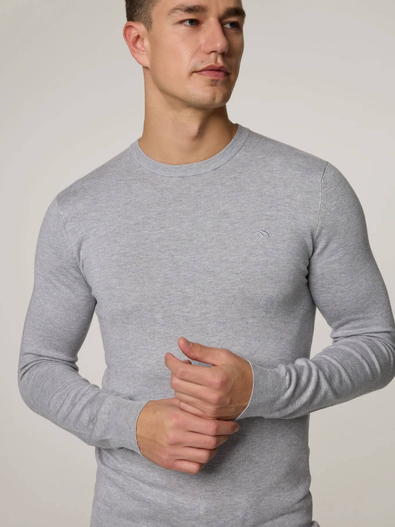 Strickpullover im Regular Fit