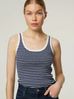 Stricktop mit Baumwolle