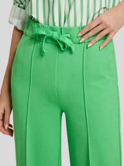 Sweatpants mit Biesen