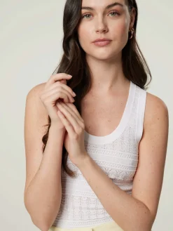 Tanktop mit Lochstickerei