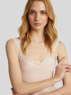 Top mit Rippen und Spitze