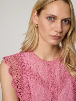 Top mit Spitze