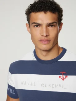 T-Shirt im Classic Fit