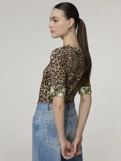 T-Shirt im Leo-Print