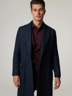 Wollmantel im Fischgrat-Muster