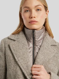 Wollmantel mit Blende